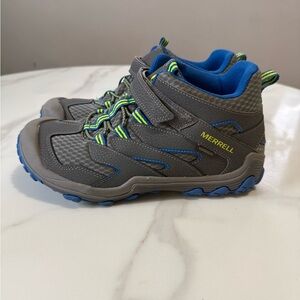 Merrell unisex Kids Gray, Blue & Neon Green Trail Sneakers